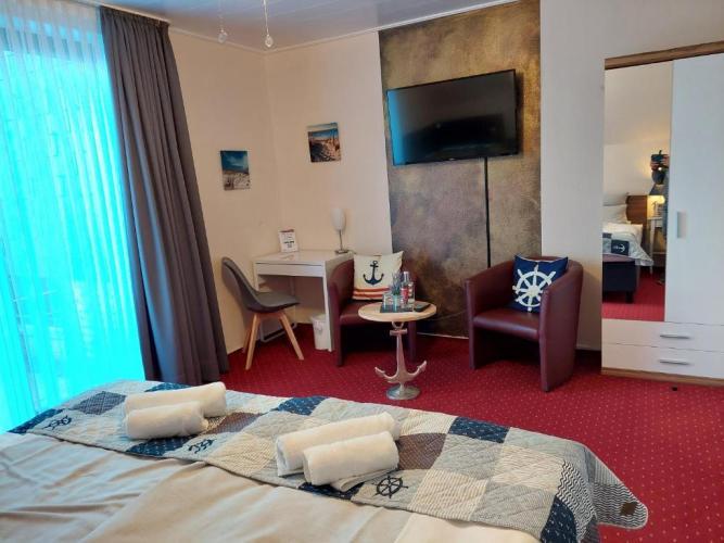 Hotel Rosmarin Бад-Цвишенан Номер фото