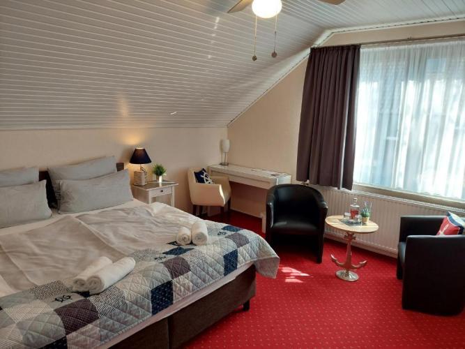 Hotel Rosmarin Бад-Цвишенан Номер фото